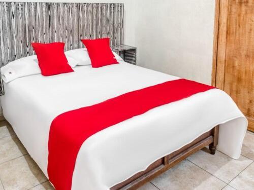 Hostal Santo Domingo Puebla de Zaragoza Esterno foto